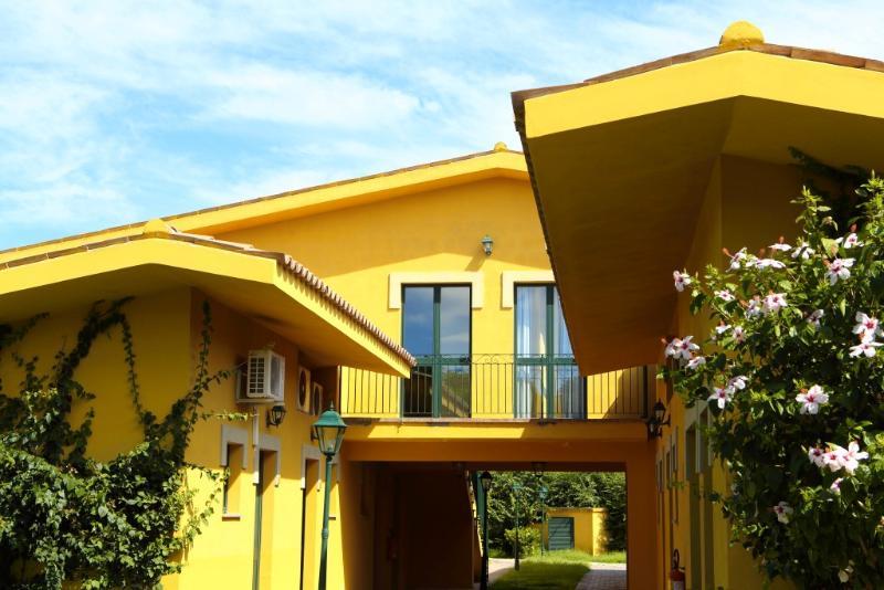 Marina Del Marchese Beach Resort Botricello Exterior foto